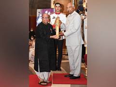 
      
      Filmmaker Chandraprakash Dwivedi felicitated with Padma Shri
      
      