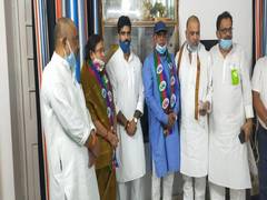 
      
      Bihar polls: BJP leader Rameshwar Chaurasiya joins Lok...
      
      