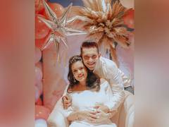 
      
      Aditya Narayan, Shweta Agarwal become parents to baby girl 
      
      
