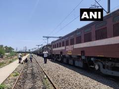 
      
      Train carrying water from Jolarpet reaches Chennai
      
      