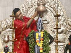 
      
      Goa CM celebrates Ashadhi Ekadashi at Vitthal - Rukmini Temple 
      
      