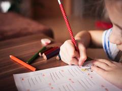 
    Study reveals writing by hand makes kids smarter
    