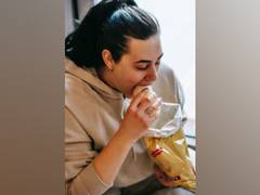 
    Study finds one in 10 people experience meal-related abdominal pain
    