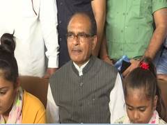 
      
      There is police 'goondaraj' in MP under Kamal Nath: Shivraj...
      
      