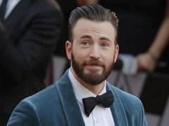 
      
      Chris Evans slams homophobic men planning straight pride parade
      
      