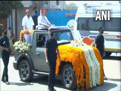 
      
      PM Modi holds roadshow in Gujarat
      
      