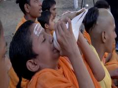 
      
      Patna: Children perform Yagna for Chandrayaan-2
      
      