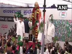 
      
      BJP govt harmful to farmers: Congress protest against new...
      
      