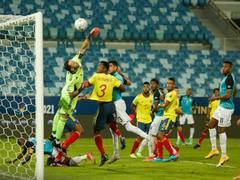 
      
      Copa America: Colombia, Brazil off to winning start in tournament
      
      