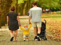 
    Partners with relationship anxiety more likely to be jealous of new child: Study
    
