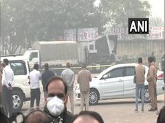 
      
      Delhi: IED recovered from Ghazipur Flower Market ahead of...
      
      