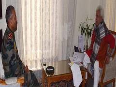 
      
      General Officer Commanding 15 Corps discusses J-K security...
      
      
