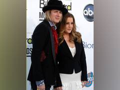 
      
      Lisa Marie Presley, Michael Lockwood are divorced 5 years...
      
      