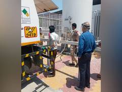 
      
      COVID-19: Speedy transportation of oxygen by Delhi Police...
      
      
