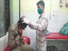 
      
      Police Team attacked by violators of lockdown in Muzaffarnagar
      
      