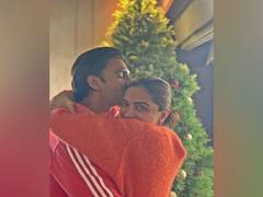 
      
      Christmas for Deepika, Ranveer is all love and laughter
      
      