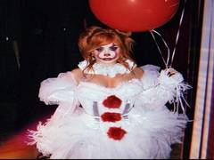 
      
      Here's how Demi Lovato seeps into the spirit of Halloween
      
      