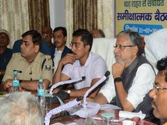 
      
      Bihar floods: Dy CM reviews relief work in Madhubani 
      
      