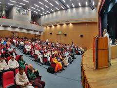 
      
      World's Countries Must Focus on Peace of Education
      
      