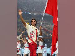 
      
      Roger Federer withdraws from Tokyo Olympics after knee setback
      
      