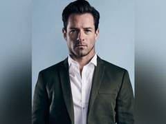 
      
      Ian Bohen joins season 2 of 'Superman and Lois'
      
      