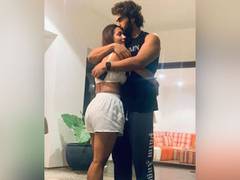 
      
      Malaika Arora gets back home from hospital, beau Arjun pays visit
      
      