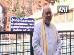
      
      Amit Shah offers prayers at Kapileswara Temple in Tirupati
      
      