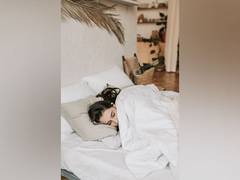 
      
      Sleeping more reduces calorie intake? Study shows...
      
      