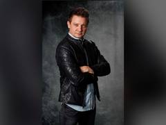 
      
      Jeremy Renner's ex-wife requests sole custody of daughter
      
      