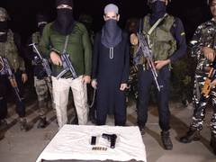 
      
      LeT terrorist associate arrested in J-K's Baramulla
      
      