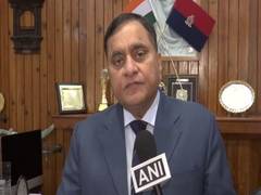 
      
      Will not allow TMC leaders to visit State: UP DGP
      
      