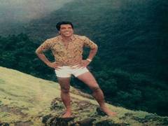 
      
      Veteran actor Dharmendra Deol thanks fans with throwback picture
      
      