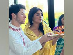
      
      Priyanka Chopra performs Lakshmi Puja at LA home, fans hail...
      
      