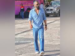 
      
      Suniel Shetty shares throwback pics on Kargil Vijay Diwas
      
      