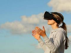 
    Research demonstrates unique 'time compression' effect of virtual reality on people
    