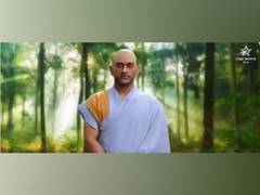 
      
      IPL 2021: Dhoni's 'bald' avatar steals show as host...
      
      