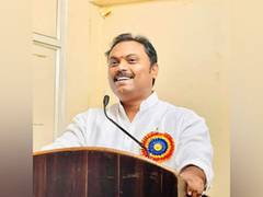 
      
      'BJP's hoarding shows PM's image bigger than of Lord Vitthal'
      
      