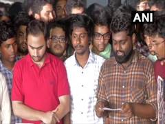 
      
      Doctors in Kolkata call off strike
      
      