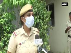 
      
      Delhi Police SI invited to Rashtrapati Bhawan for COVID-19...
      
      