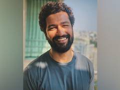 
      
      Vicky Kaushal recovers from COVID-19, shares sun-kissed picture
      
      