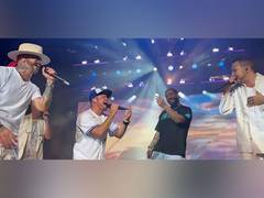 
      
      Drake makes a surprise entry at 'Backstreet Boys concert
      
      