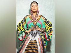 
    5 must-have Shehnaaz Gill-inspired traditional outfits 
    