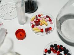 
      
      Study finds drug cocktail reduces ageing-associated disc...
      
      