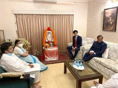
      
      Assam CM meets family members of Late Lata Mangeshkar in...
      
      