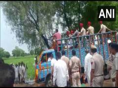 
      
      Last rites of DSP Surendra Singh Bishnoi performed in Hisar 
      
      