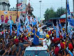 
      
      Sangrur bypolls: Arvind Kejriwal, Bhagwant Mann hold roadshow
      
      