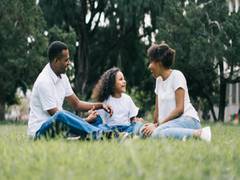 
      
      Study finds online parenting courses protect kids
      
      