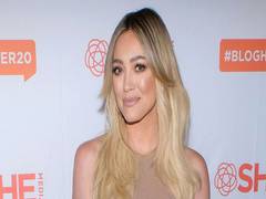
      
      Hulu reveals full star cast of Hilary Duff-starrer 'How I Met...
      
      