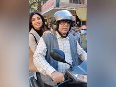 
      
      Shilpa Shetty shares hilarious BTS video from 'Hungama 2'...
      
      