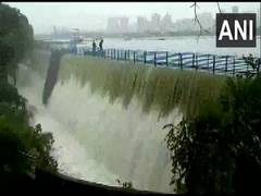 
      
      As heavy rains lash Mumbai, city's Powai lake starts overflowing 
      
      